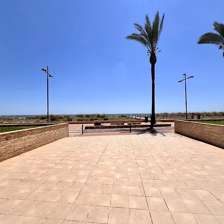 Surfing - A Pie De Playa Apartment