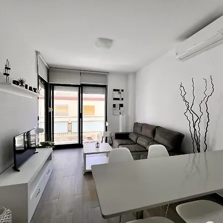 Surfing - A Pie De Playa Apartment